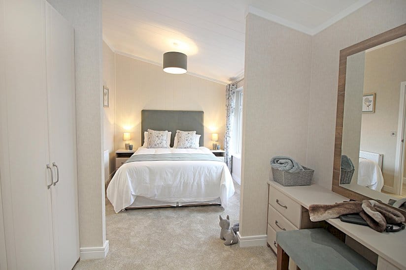 Omar-Kingfisher-Holiday-Home-0419212001610459509