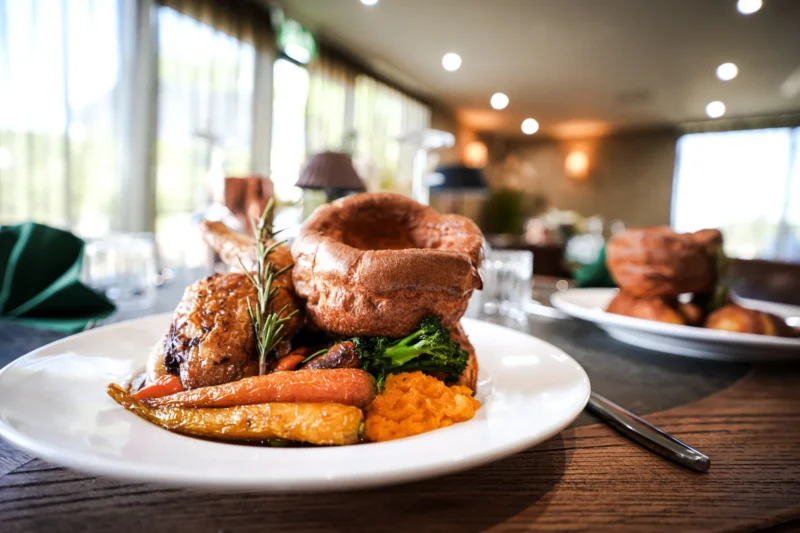 Cambridge Country Club_Sunday Roast